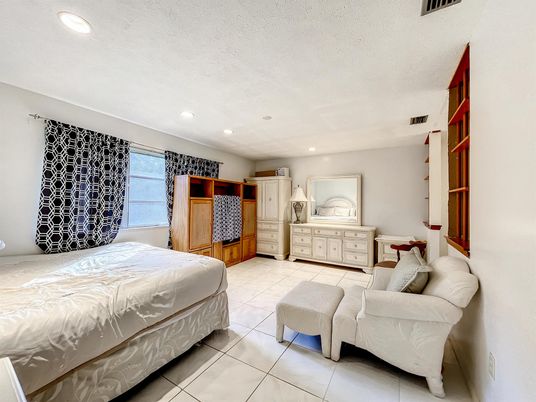 Bedroom, Interior, Recessed Lighting