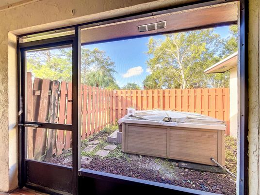 Exterior, Hot Tub