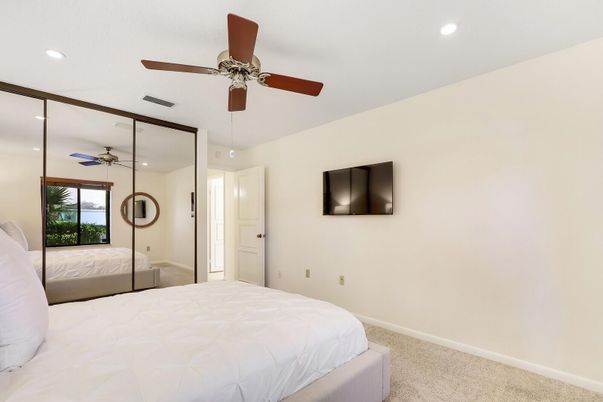 Bedroom, Interior, Recessed Lighting