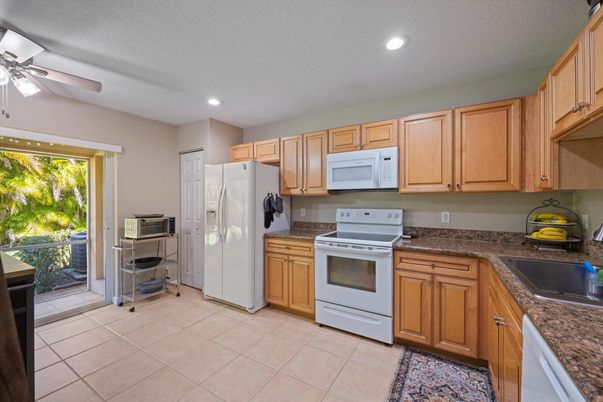 Interior, Kitchen, Recessed Lighting