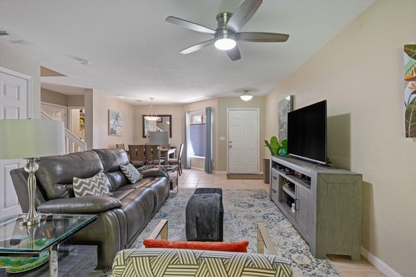Dining room, Interior, Living room, Pendant Lights
