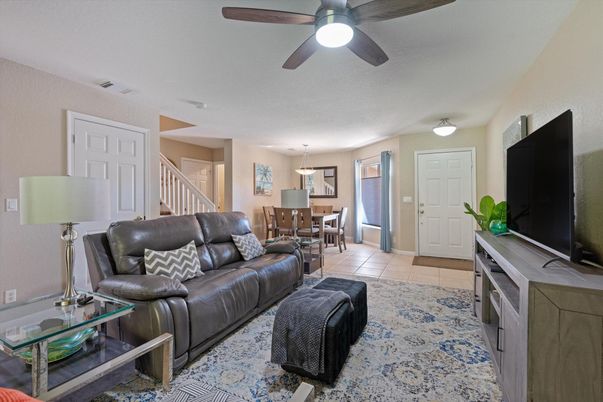 Dining room, Interior, Living room, Pendant Lights