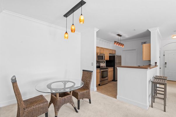 Dining room, Interior, Kitchen, Pendant Lights, Stainless Steel Appliances