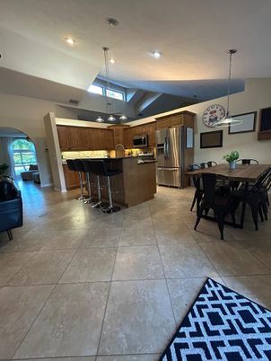 Dining room, Interior, Kitchen, Pendant Lights, Recessed Lighting, Stainless Steel Appliances