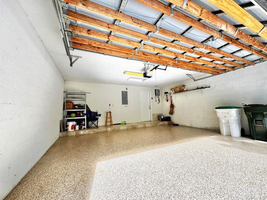 Garage, Interior
