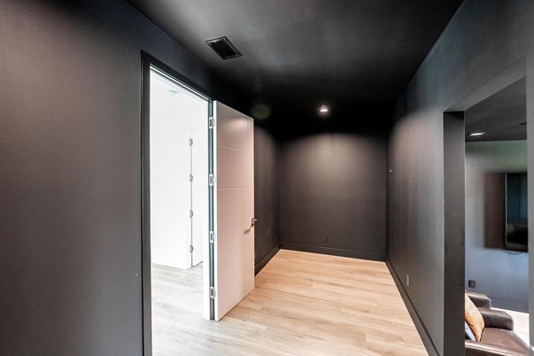 Interior, Recessed Lighting, Wood Texture Flooring