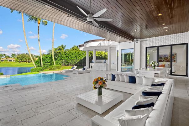 Exterior, Pool, Water
