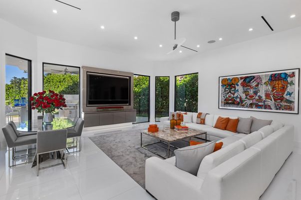 Dining room, Interior, Living room, Recessed Lighting