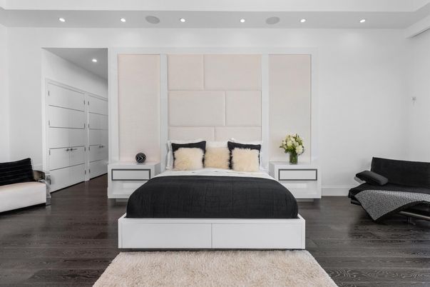 Bedroom, Interior, Recessed Lighting, Wood Texture Flooring