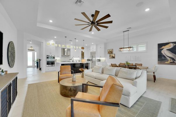 Dining room, Interior, Kitchen, Living room, Pendant Lights, Recessed Lighting, Stainless Steel Appliances