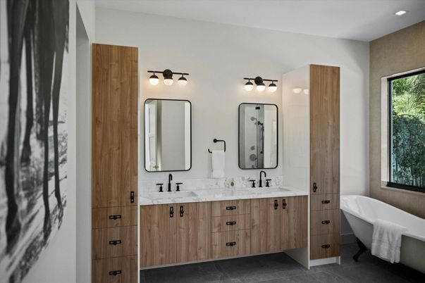 Bathroom, Dual Sink Vanities, Free Standing Baths, Interior, Recessed Lighting