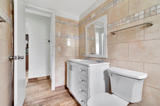 Bathroom, Dual Sink Vanities, Interior, Wood Texture Flooring