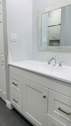 Bathroom, Dual Sink Vanities, Interior