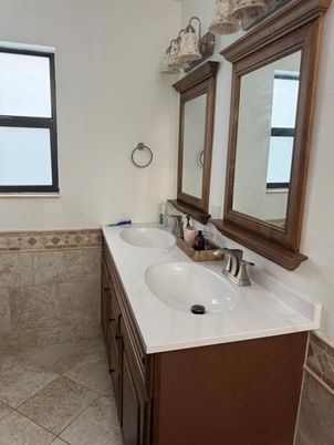 Bathroom, Dual Sink Vanities, Interior