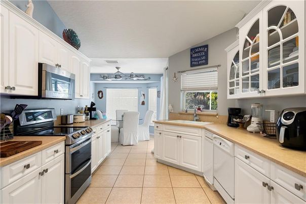 Dining room, Interior, Kitchen