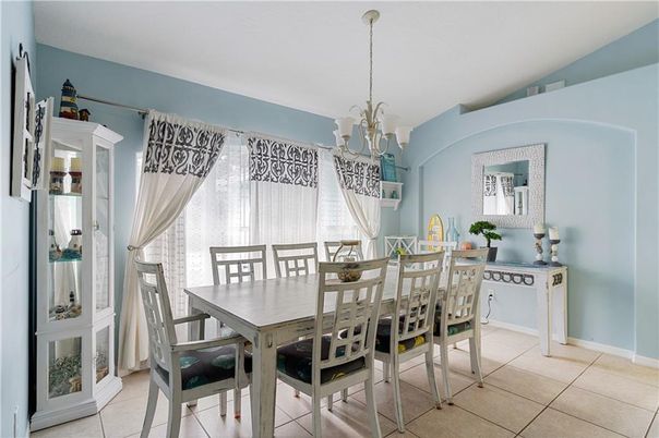 Chandelier, Dining room, Interior