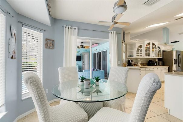 Dining room, Interior, Kitchen