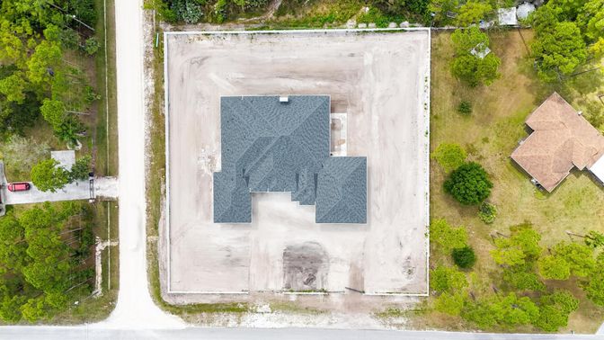 Exterior, Drone
