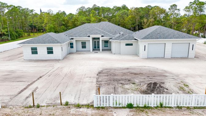 Detached Garage, Exterior