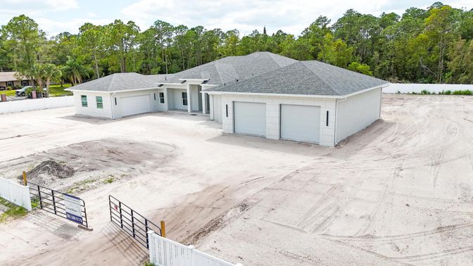 Exterior, Drone