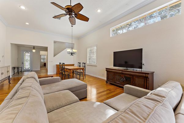 Chandelier, Dining room, Interior, Living room, Pendant Lights, Recessed Lighting, Wood Texture Flooring