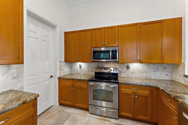 Interior, Kitchen, Stainless Steel Appliances
