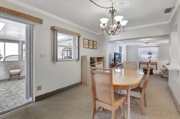 Chandelier, Dining room, Interior