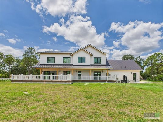 Backyard, Exterior, Facade, Farmhouse