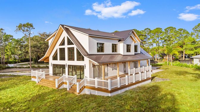 Backyard, Exterior, Facade, Farmhouse