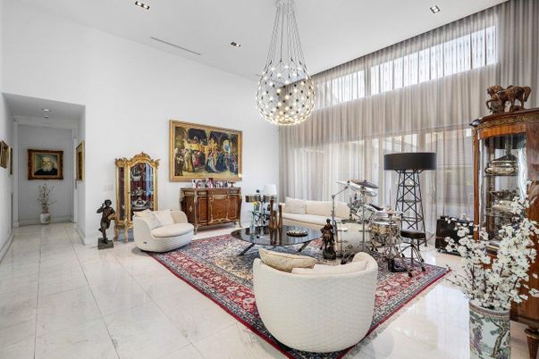 Interior, Living room, Pendant Lights, Recessed Lighting