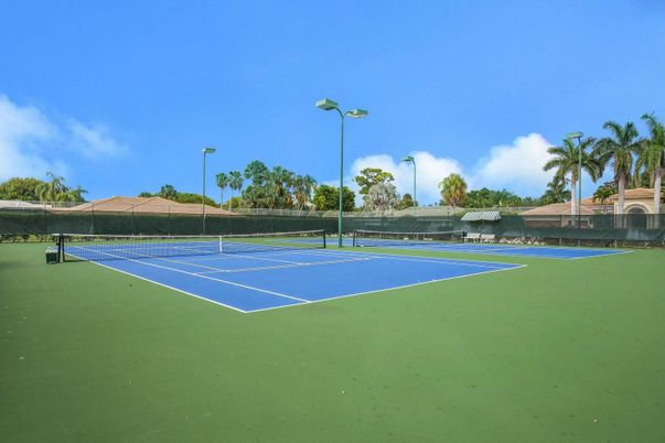 Exterior, Tennis Courts
