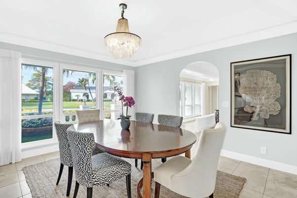 Chandelier, Dining room, Interior
