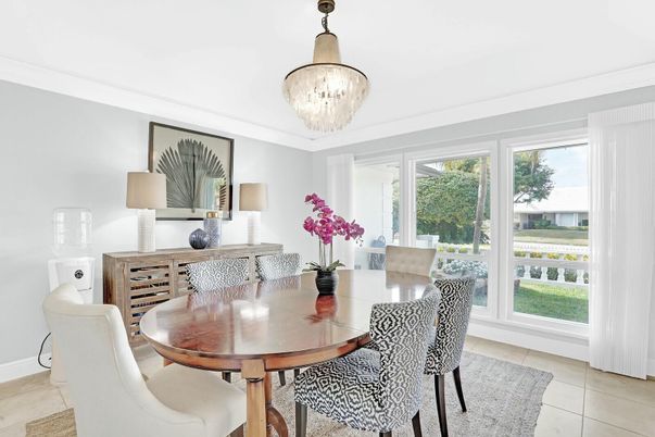 Chandelier, Dining room, Interior