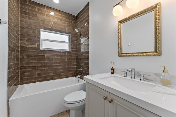Bathroom, Interior, Recessed Lighting