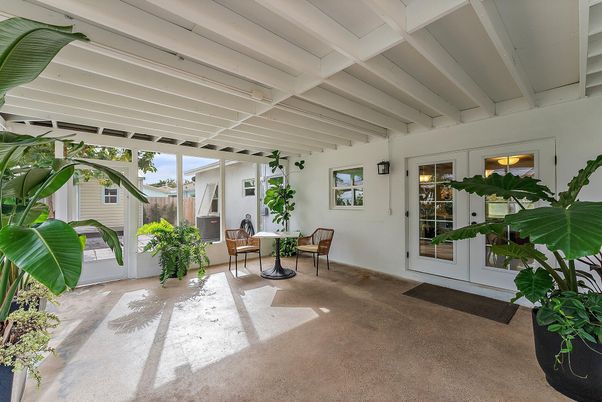 Dining room, Interior