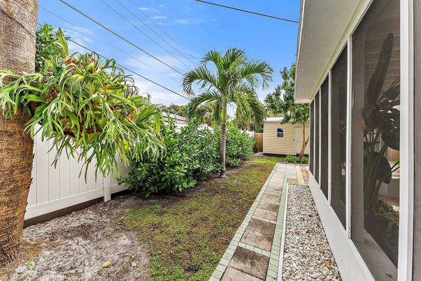Backyard, Exterior