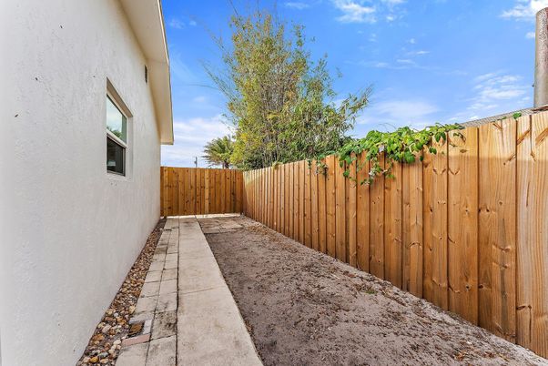 Backyard, Exterior