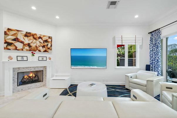 Fireplace, Interior, Living room, Recessed Lighting, Water