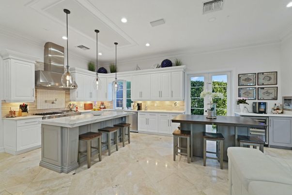 Interior, Kitchen, Pendant Lights, Recessed Lighting, Stainless Steel Appliances
