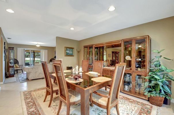 Dining room, Interior, Recessed Lighting