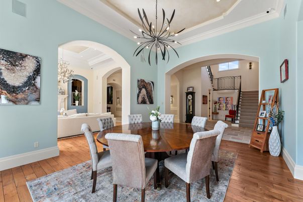 Chandelier, Dining room, Interior, Living room, Pendant Lights, Wood Texture Flooring