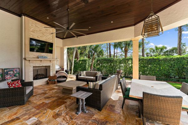 Exterior, Fireplace