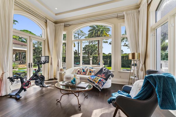 Fitness Equipment, Interior, Living room, Recessed Lighting, Sun Room, Wood Texture Flooring