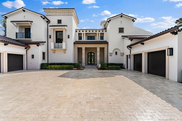 Attached, Exterior, Facade, Spanish Mediterranean