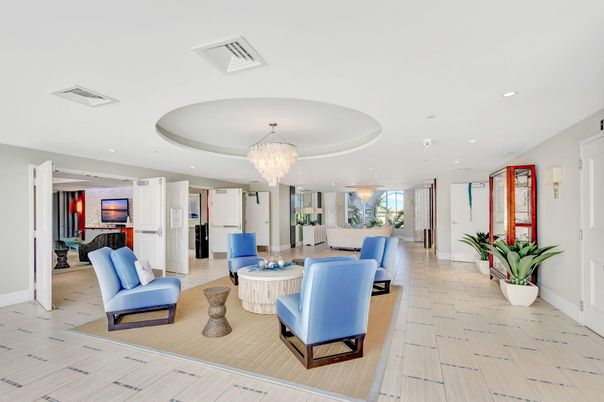 Chandelier, Dining room, Interior, Living room, Recessed Lighting, Wood Texture Flooring