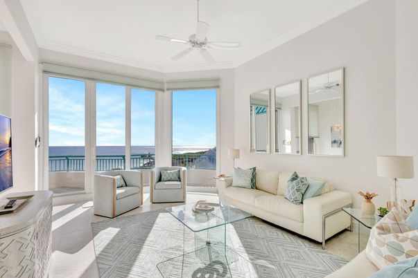 Interior, Living room, Water