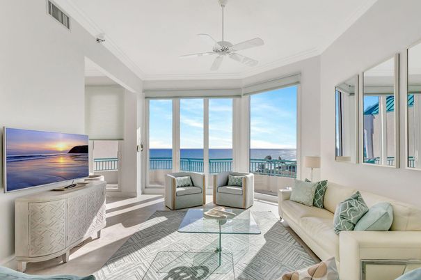 Interior, Living room, Water
