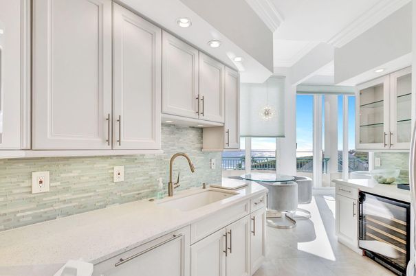 Dining room, Interior, Kitchen, Pendant Lights, Recessed Lighting