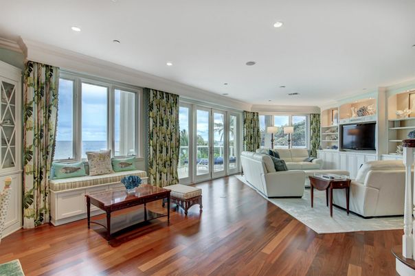 Interior, Living room, Recessed Lighting, Water, Wood Texture Flooring