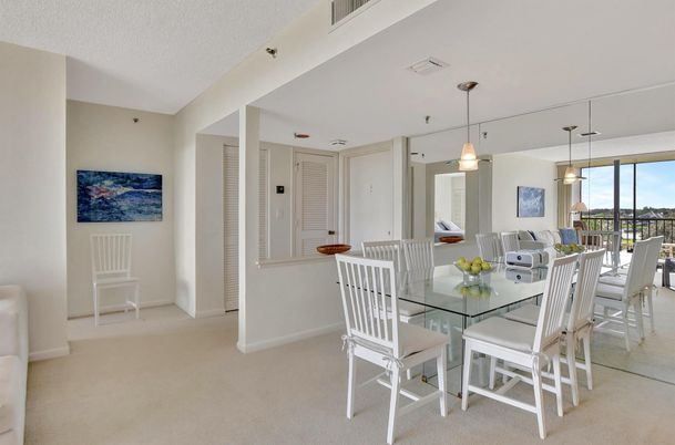 Dining room, Interior, Pendant Lights
